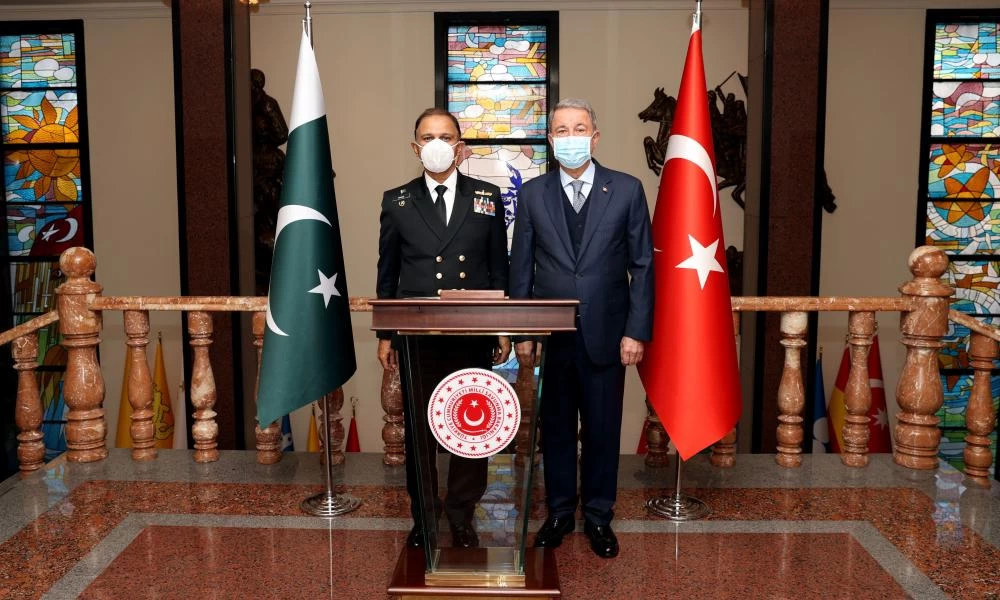 Επίκινδυνες εξελίξεις: Τουρκία-Πακιστάν υπογράφουν νέες στρατιωτικές συμφωνίες - Οι ΗΠΑ ενισχύουν το Κατάρ